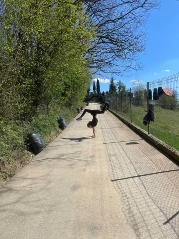 0a605172-e4b0-4b50-80bf-405ea2e7c670