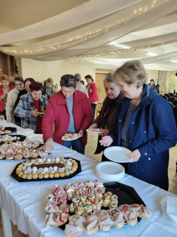 3243d9f3-13ad-444d-a3db-bd0d47d8a581