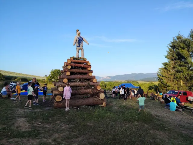 2ce47ec9-1358-4ab8-8fe9-b75b480c33d5