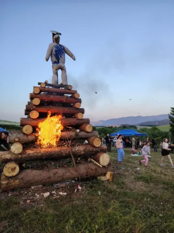 18dd1b6b-f3f2-491e-b409-0716b1684902