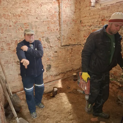 13 Technická miestnosť počas rekonštrukcie