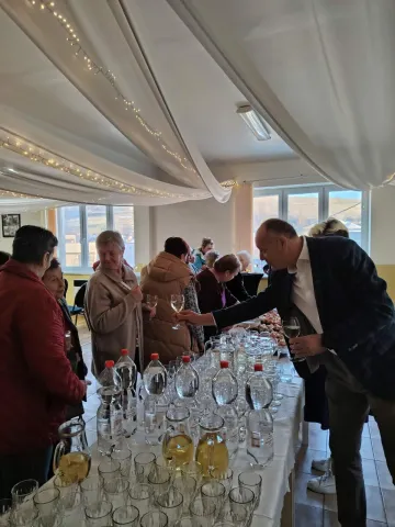 51e74660-3a36-4f34-99de-3d1fb915837a