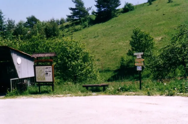 Turistické tabule - začiatok náučného chodníka: Lietavská Závadka - Súľovské skaly
